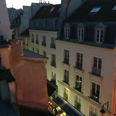 A Parisian Boutique Hotel