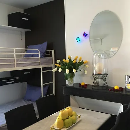 Hotel A Parisian Boutique *